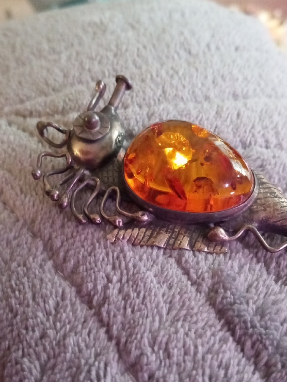 ANTIQUE Amber Seahorse Brooch - Amber Silver - Picture 2 of 7